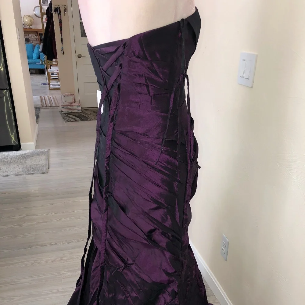 Eggplant Vertical Ruffles - Picture 5 of 14